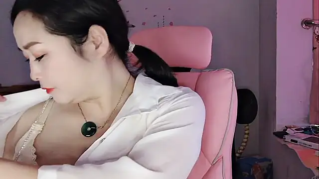 Snapshot of Ava-baby-8899 chatting on October 29, 2025, 7:21 am Ava-baby-8899 online show from October 29, 2025, 7:21 am