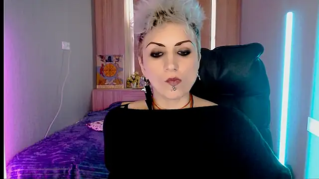 Snapshot of Sweet-n-Strong chatting on February 20, 2026, 6:26 am Sweet-n-Strong online show from February 20, 2026, 6:26 am