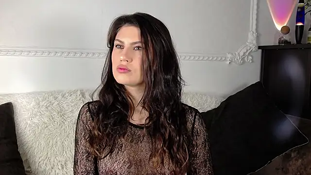 Snapshot of Reirii chatting on November 6, 2025, 2:01 am Reirii online show from November 6, 2025, 2:01 am