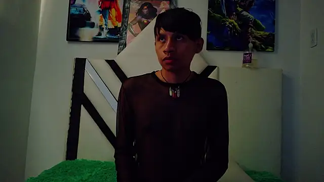 Snapshot of ALEXANDRO_BOVER chatting on November 5, 2025, 7:25 pm ALEXANDRO BOVER online show from November 5, 2025, 7:25 pm