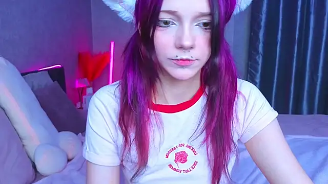 Snapshot of KittieHeart chatting on October 26, 2025, 6:36 pm KittieHeart online show from October 26, 2025, 6:36 pm