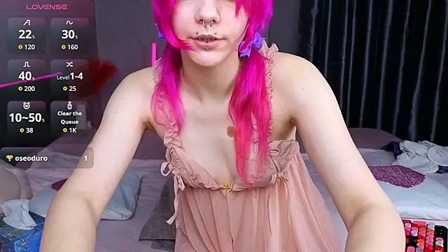 Snapshot of KittieHeart chatting on February 3, 2026, 6:46 pm KittieHeart online show from February 3, 2026, 6:46 pm