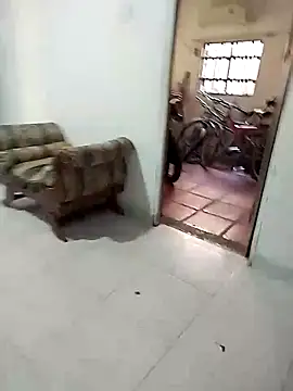 Giselle Max online show from November 12, 2025, 1:33 pm