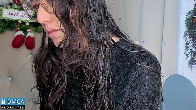 eva delight  online show from December 5, 2025, 11:08 am