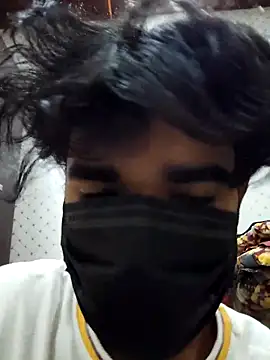 Snapshot of kriZ08 chatting on February 7, 2026, 11:25 am kriZ08 online show from February 7, 2026, 11:25 am