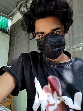 Snapshot of kriZ08 chatting on March 6, 2026, 4:42 am kriZ08 online show from March 6, 2026, 4:42 am