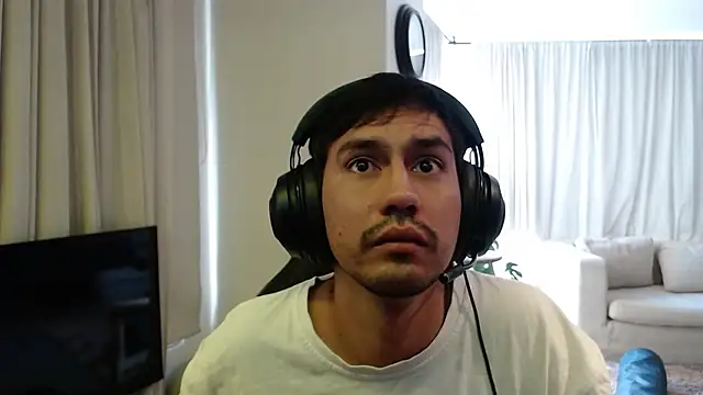 cowboy co online show from October 31, 2025, 10:11 pm