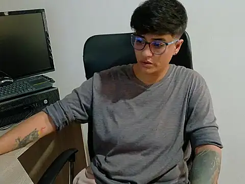 zarek boston online show from December 17, 2025, 11:27 am