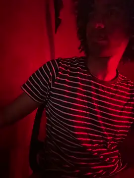 Snapshot of Mixed_Dutch_Boii chatting on December 15, 2025, 8:35 pm Mixed Dutch Boii online show from December 15, 2025, 8:35 pm