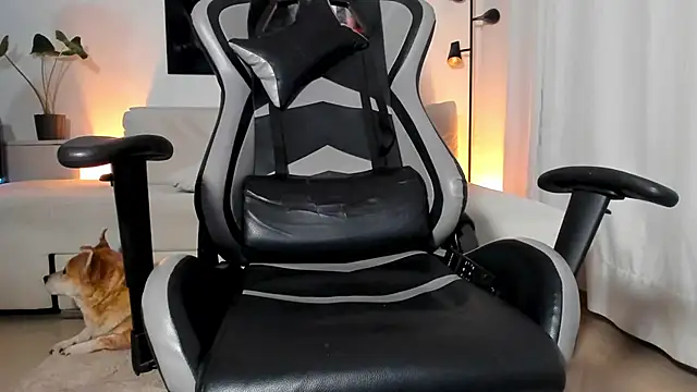 Snapshot of IamKael_ chatting on February 6, 2026, 2:27 am IamKael online show from February 6, 2026, 2:27 am