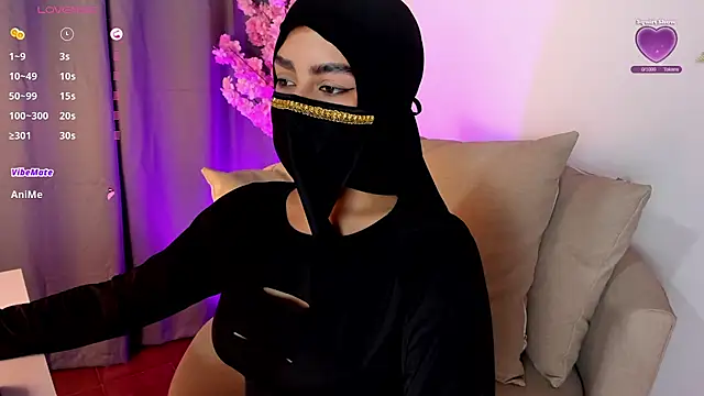 Snapshot of shaima__ chatting on November 22, 2025, 7:57 pm shaima online show from November 22, 2025, 7:57 pm