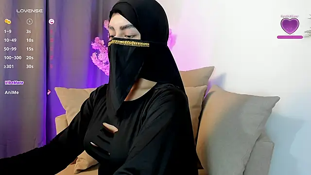 Snapshot of shaima__ chatting on December 2, 2025, 9:21 pm shaima online show from December 2, 2025, 9:21 pm