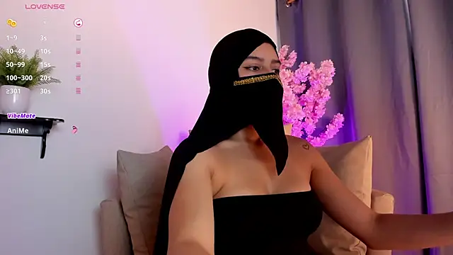 shaima   online show from March 5, 2026, 9:44 pm