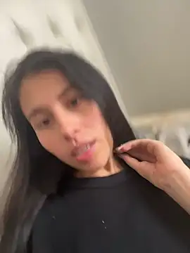 Snapshot of BIJOU_SECRET chatting on November 20, 2025, 4:40 pm BIJOU SECRET online show from November 20, 2025, 4:40 pm