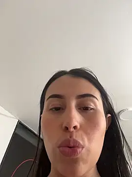 Snapshot of BIJOU_SECRET chatting on November 23, 2025, 7:02 pm BIJOU SECRET online show from November 23, 2025, 7:02 pm