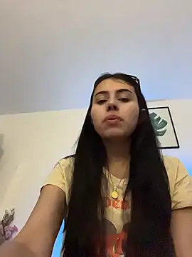 Snapshot of BIJOU_SECRET chatting on December 16, 2025, 4:17 am BIJOU SECRET online show from December 16, 2025, 4:17 am