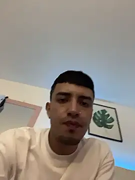 Snapshot of BIJOU_SECRET chatting on January 11, 2026, 5:01 am BIJOU SECRET online show from January 11, 2026, 5:01 am