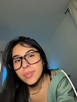 Snapshot of BIJOU_SECRET chatting on January 14, 2026, 3:45 am BIJOU SECRET online show from January 14, 2026, 3:45 am