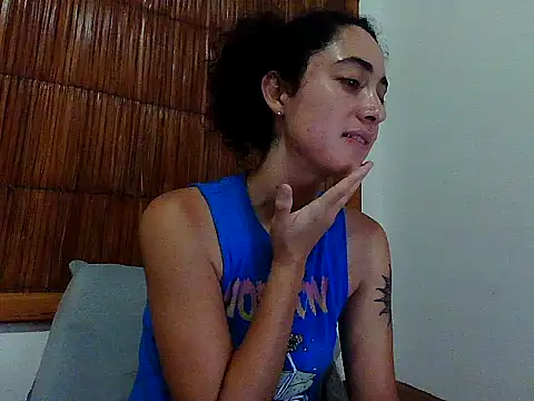 eleganceafterdark online show from November 4, 2025, 4:22 am