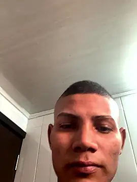 Snapshot of Darwihno chatting on January 17, 2026, 3:06 pm Darwihno online show from January 17, 2026, 3:06 pm