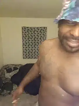 Snapshot of EggplantMonster4 chatting on October 25, 2025, 5:04 am EggplantMonster4 online show from October 25, 2025, 5:04 am