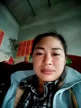 Snapshot of yeu-yeu chatting on October 25, 2025, 4:09 am yeu-yeu online show from October 25, 2025, 4:09 am