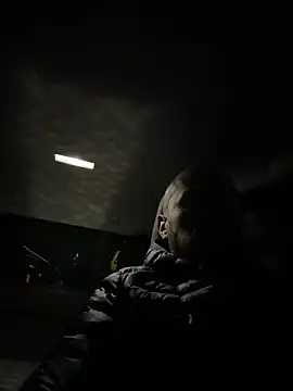 Snapshot of davi73d chatting on December 15, 2025, 9:30 pm davi73d online show from December 15, 2025, 9:30 pm