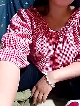 Snapshot of Phoena-a chatting on March 26, 2026, 10:59 pm Phoena-a online show from March 26, 2026, 10:59 pm