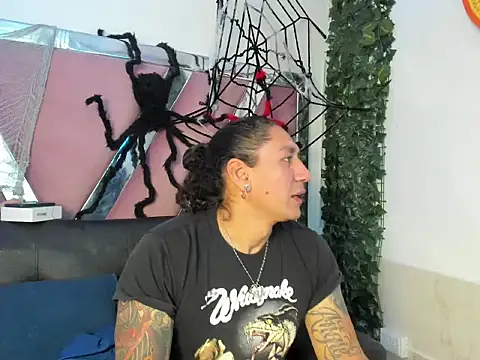 ErosyVenus69 online show from November 5, 2025, 6:19 pm