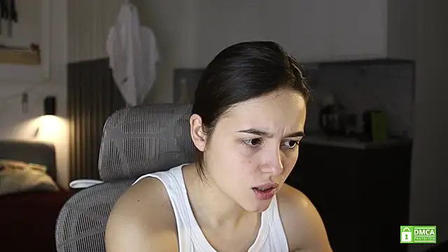 amelie shine online show from November 2, 2025, 11:34 am