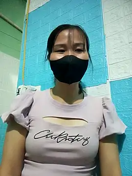 Donatella28 online show from October 30, 2025, 12:50 pm