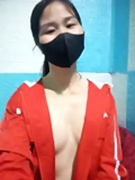 Snapshot of Donatella28 chatting on January 8, 2026, 10:12 pm Donatella28 online show from January 8, 2026, 10:12 pm