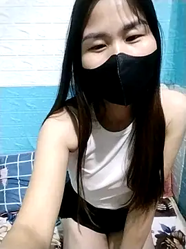 Snapshot of Donatella28 chatting on February 6, 2026, 6:33 pm Donatella28 online show from February 6, 2026, 6:33 pm