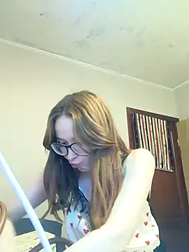 Snapshot of AmberlyCarr chatting on November 11, 2025, 4:18 pm AmberlyCarr online show from November 11, 2025, 4:18 pm