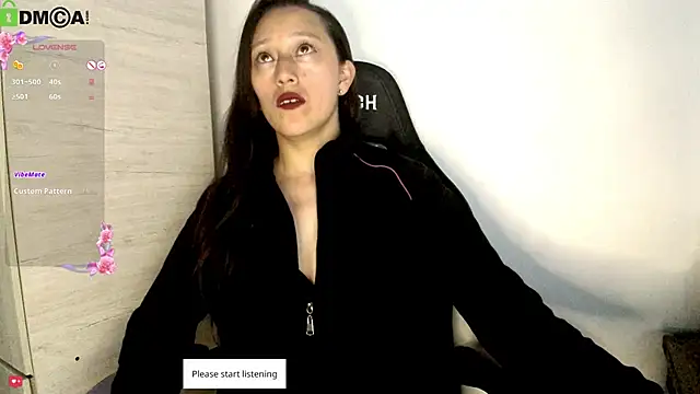 Snapshot of Sunshine_e chatting on November 10, 2025, 8:19 pm Sunshine e online show from November 10, 2025, 8:19 pm