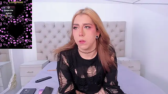 JanneBlossom  online show from November 21, 2025, 9:13 pm