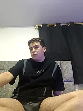 Snapshot of Sam_Rush chatting on December 3, 2025, 6:43 am Sam Rush online show from December 3, 2025, 6:43 am