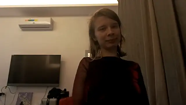 MargaretFairy online show from November 14, 2025, 5:44 pm