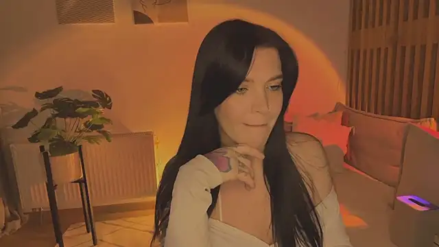 Snapshot of Angelsweetshy chatting on October 30, 2025, 7:25 pm Angelsweetshy online show from October 30, 2025, 7:25 pm