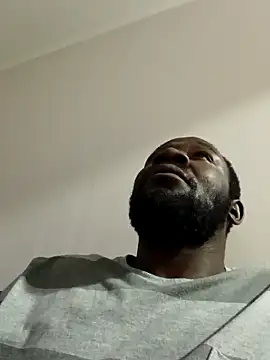 Snapshot of shoodly99 chatting on November 1, 2025, 2:35 am shoodly99 online show from November 1, 2025, 2:35 am