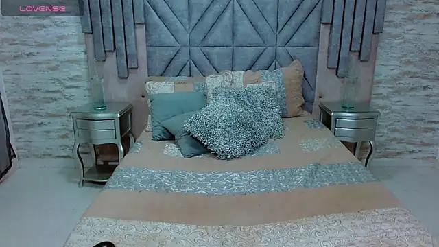 Snapshot of chairahot2 chatting on November 18, 2025, 1:04 pm chairahot2 online show from November 18, 2025, 1:04 pm