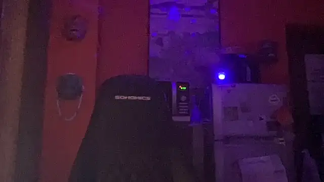 jackssss4 online show from April 16, 2026, 9:50 pm