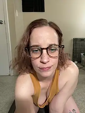 CreamedKitten online show from November 27, 2025, 4:53 pm