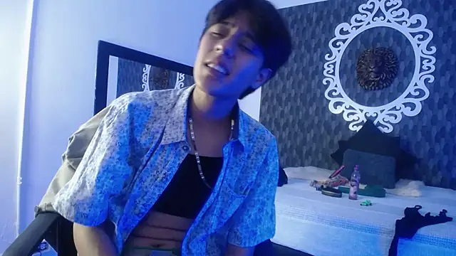 Ghost  Girl  online show from November 1, 2025, 2:13 am