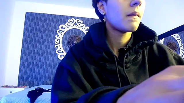 Ghost  Girl  online show from November 8, 2025, 3:29 am