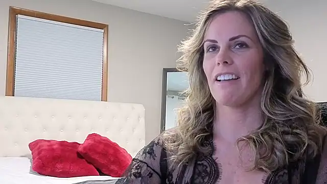 Snapshot of Koralynn_777 chatting on February 6, 2026, 2:49 am Koralynn 777 online show from February 6, 2026, 2:49 am