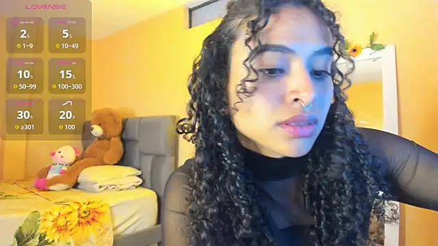 Snapshot of Keniia_rizz chatting on May 21, 2026, 7:10 pm Keniia rizz online show from May 21, 2026, 7:10 pm