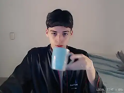 Sett 01 online show from November 18, 2025, 2:17 am