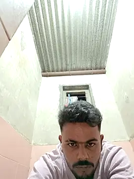 devil boy 0909 online show from November 5, 2025, 2:39 pm