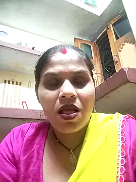 Snapshot of HayatKapoor chatting on November 8, 2025, 5:12 pm HayatKapoor online show from November 8, 2025, 5:12 pm